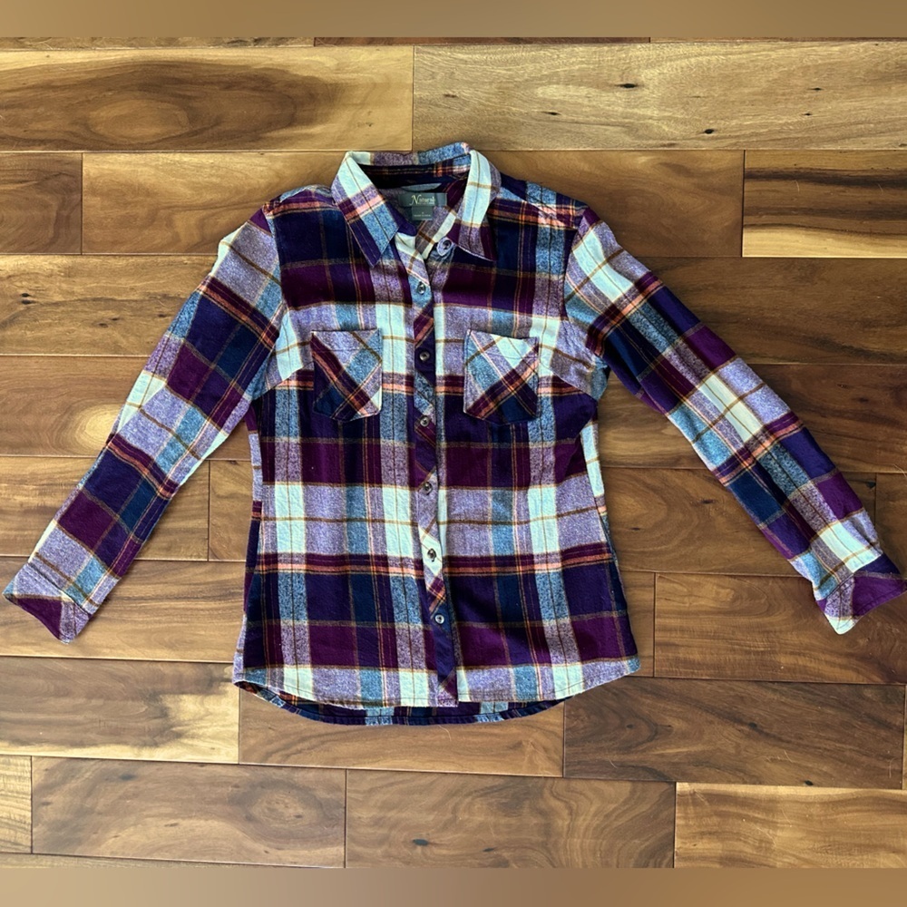 Natural Reflections White and Burgundy Plaid Flannel Button Down Shirt sz Small